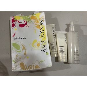 Mary Kay Satin Hands Fragrance Free - Pampering Set of 3 + Bag